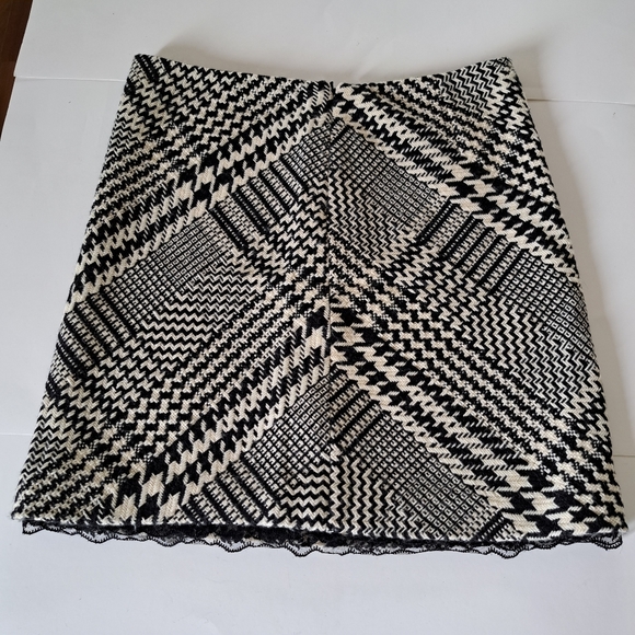 Kenneth Cole Skirt - Picture 6 of 6